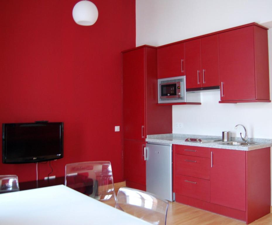 Apartamentos Plaza Mayor Llanes Rum bild