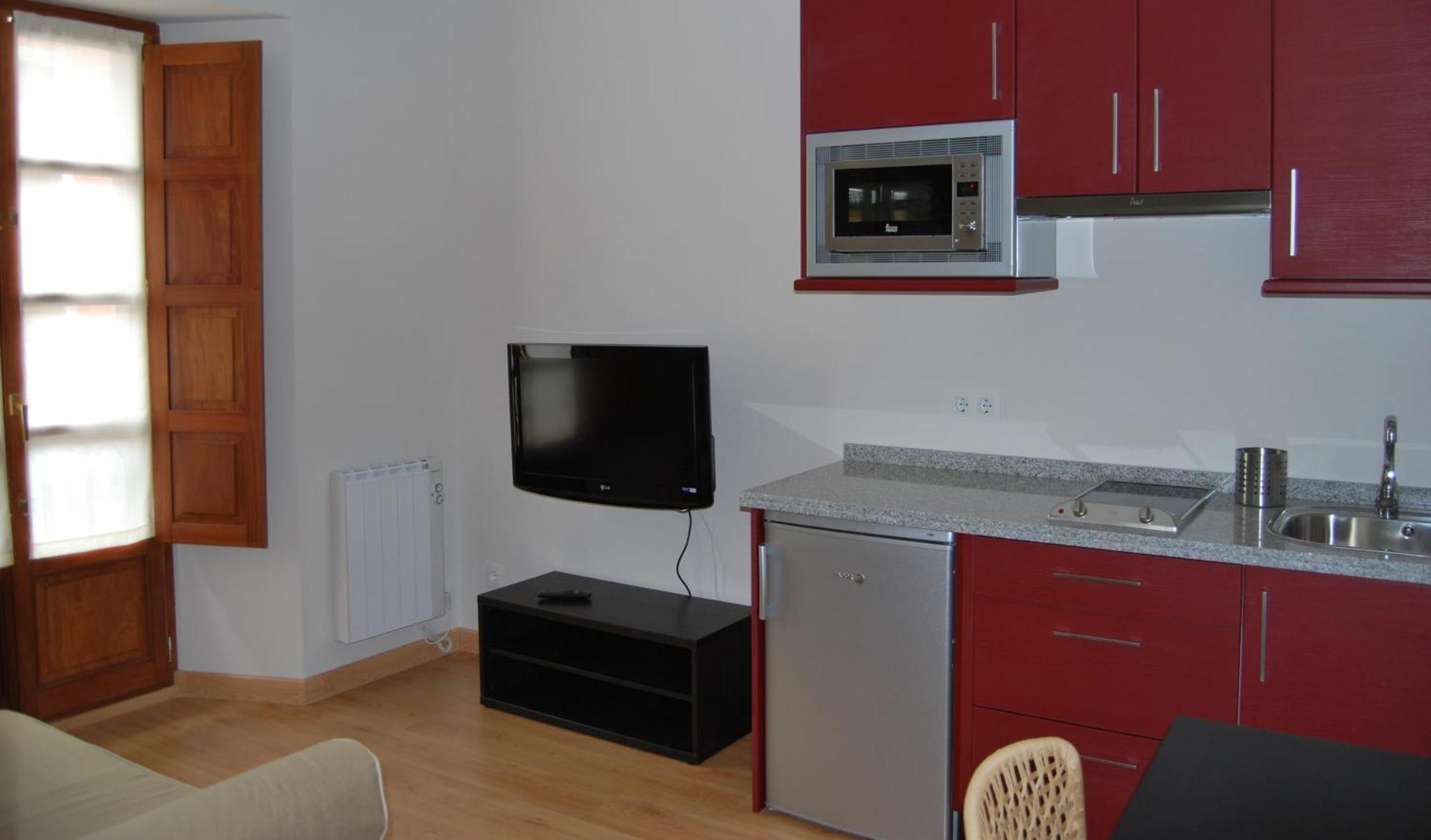Apartamentos Plaza Mayor Llanes Exteriör bild