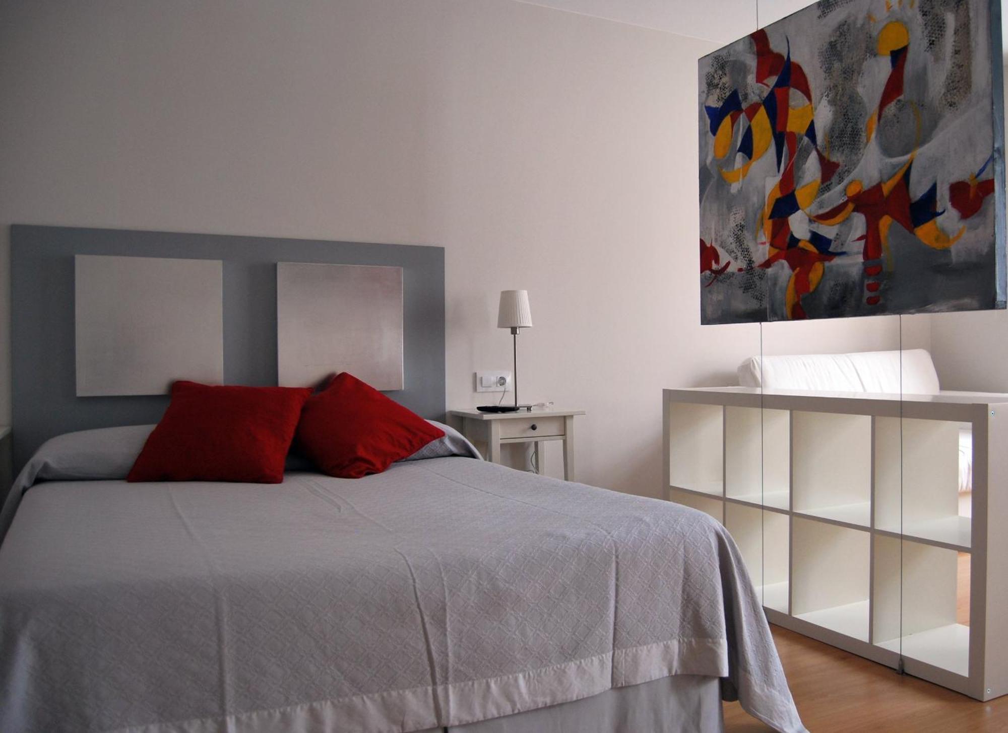 Apartamentos Plaza Mayor Llanes Exteriör bild